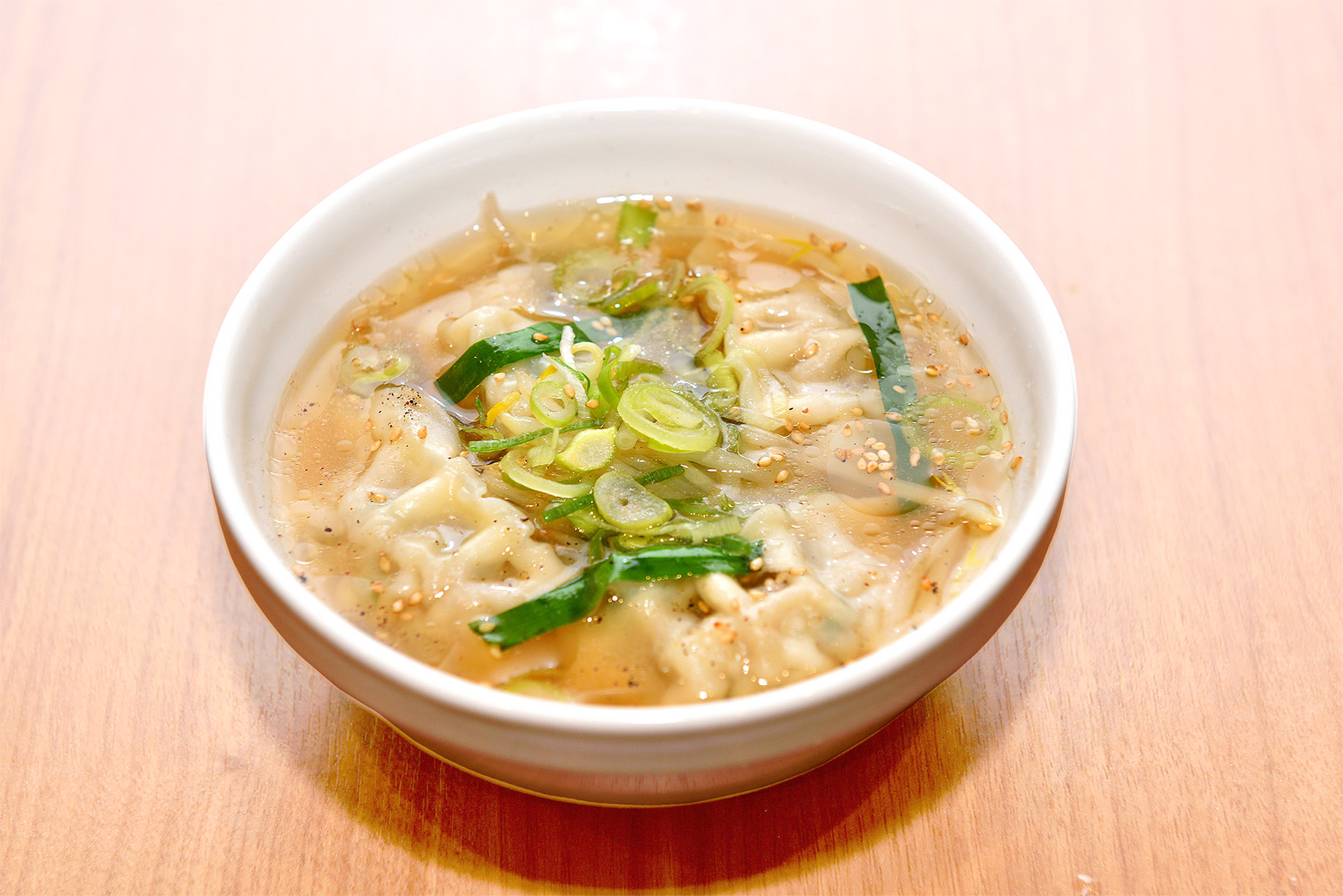 写真：野菜スープ餃子