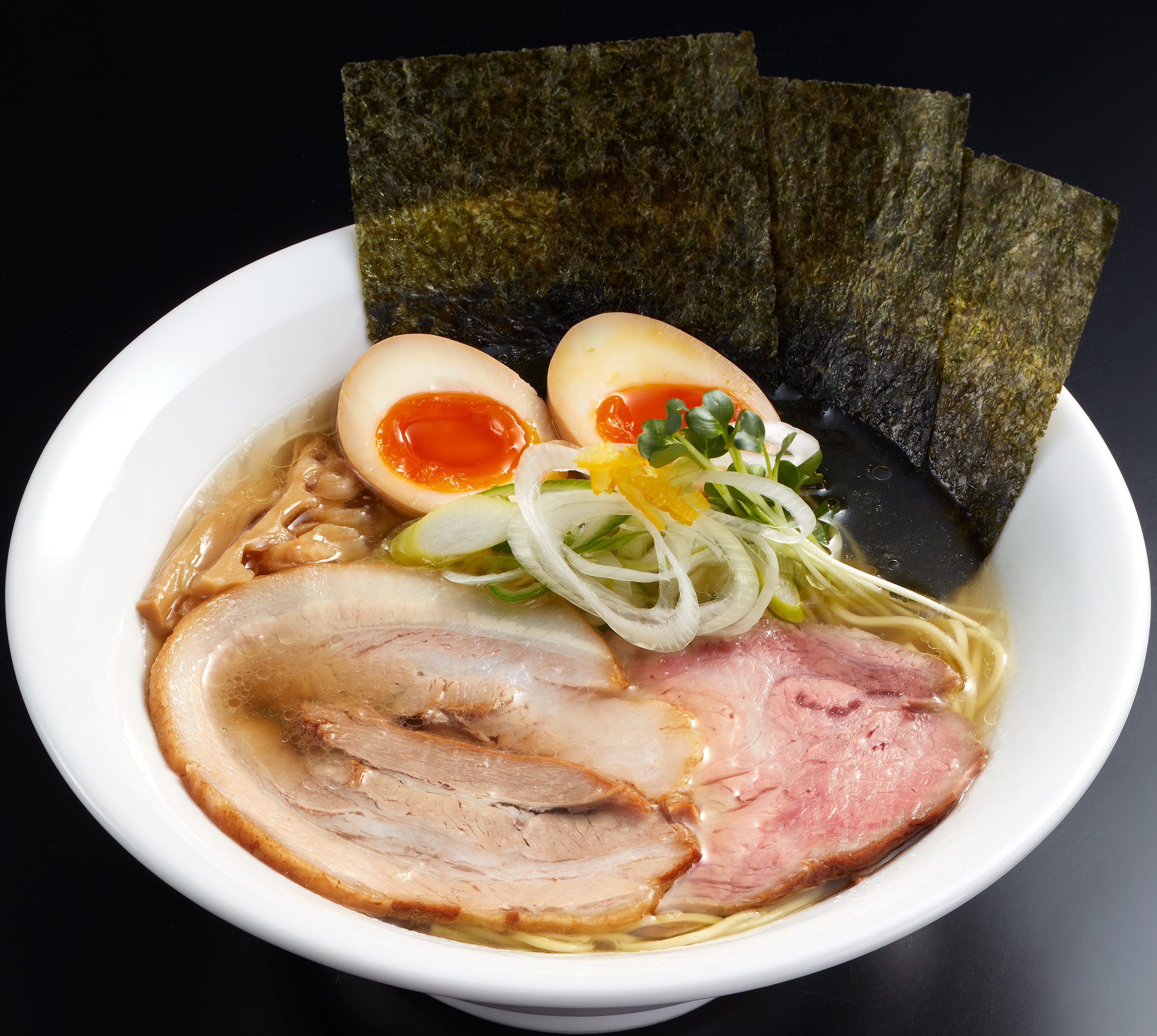 写真:スペシャル中華そば-塩