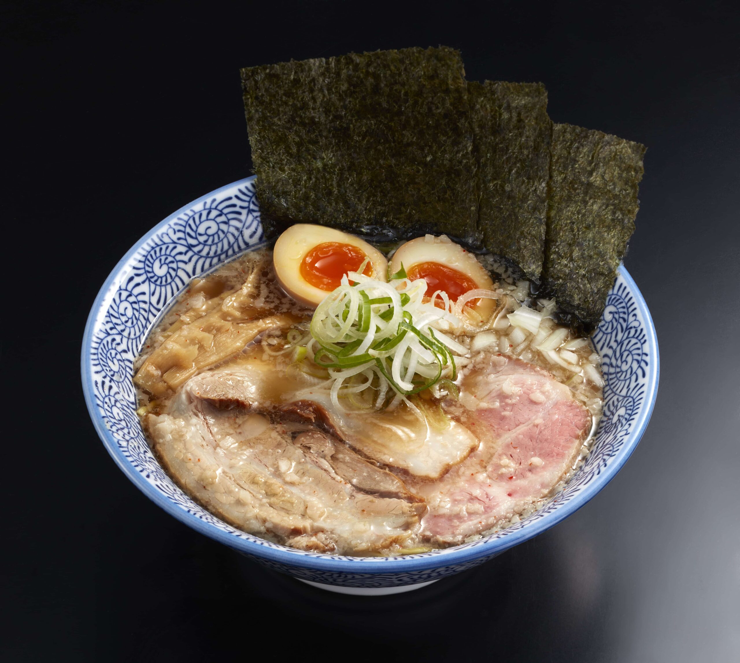 写真:スペシャル中華そば-背脂醬油