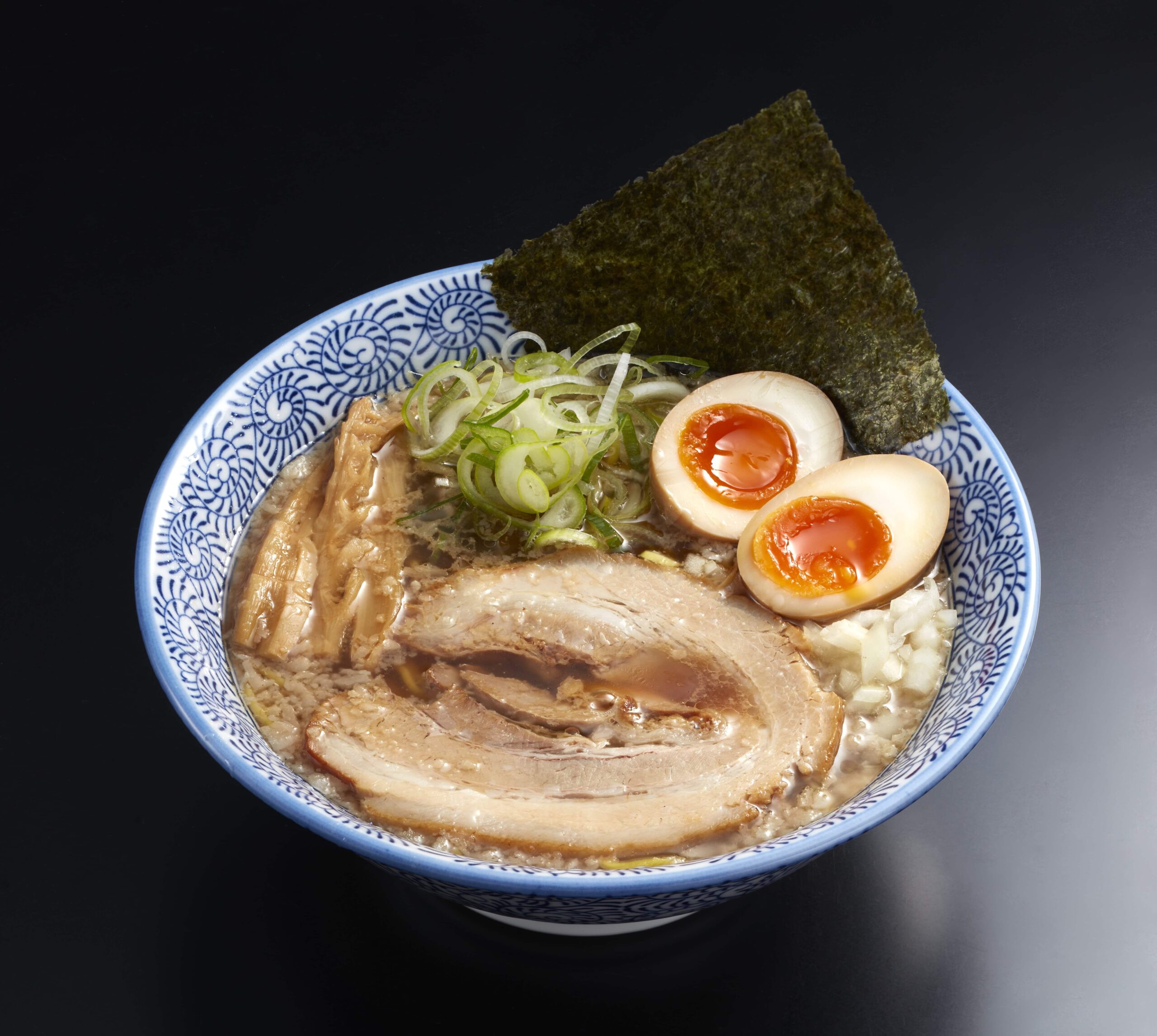写真:味玉背脂醤油