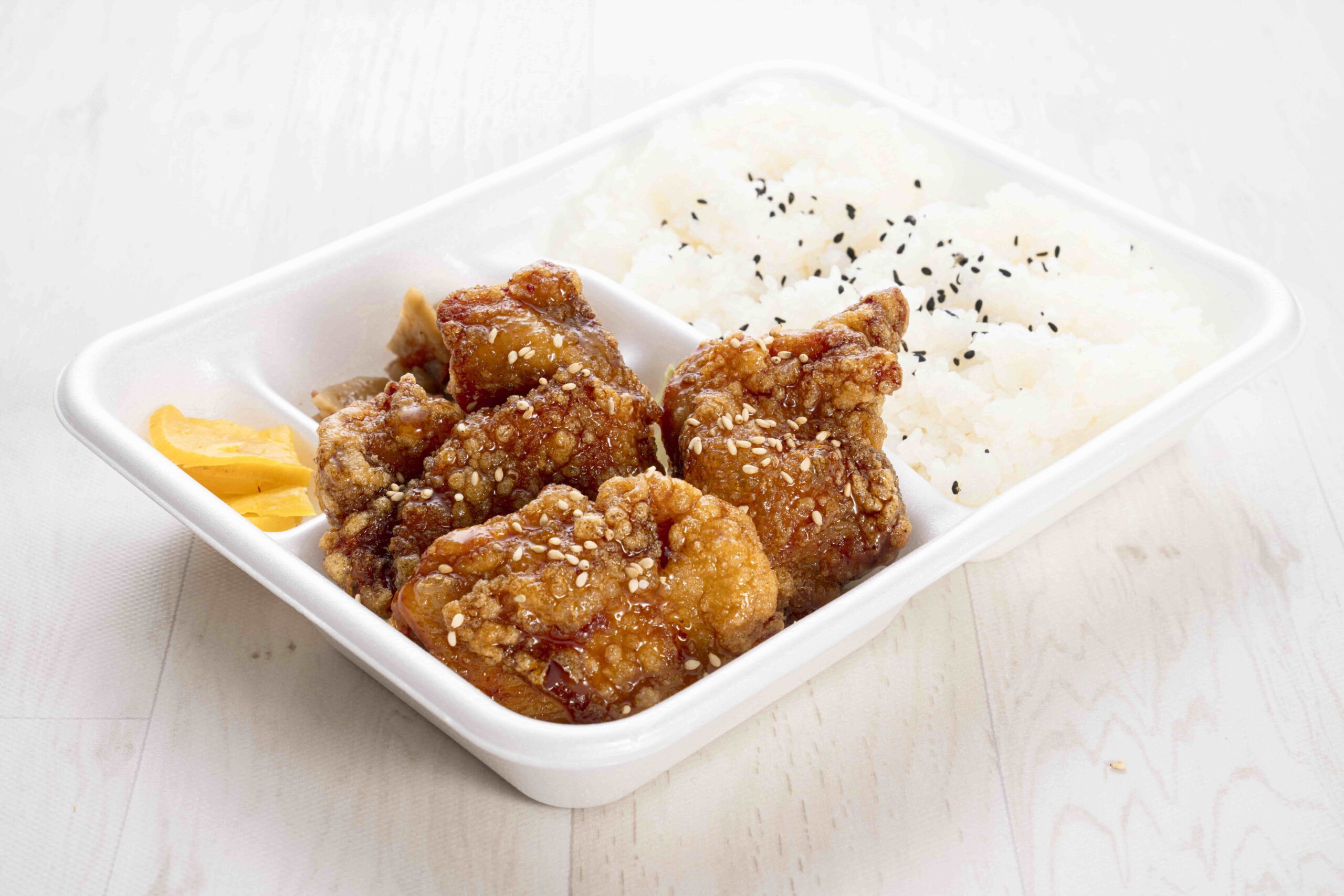 写真:から揚げ弁当(甘ダレ)